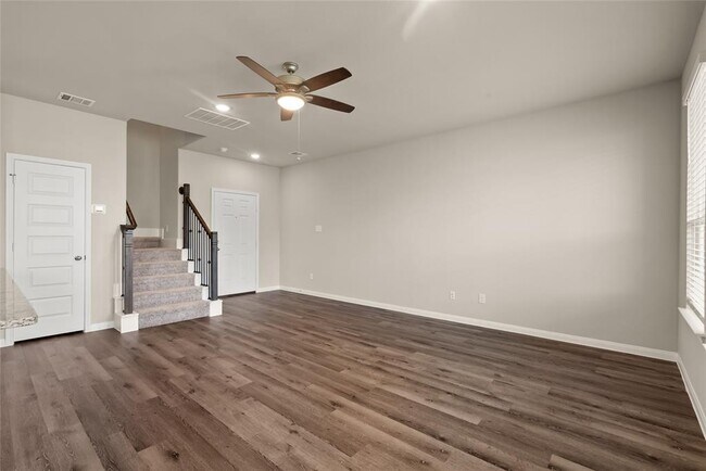Building Photo - 5422 Brooklyn Rose Dr