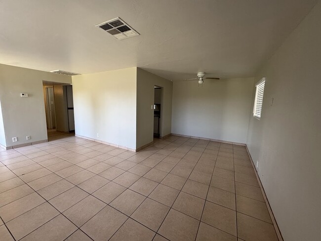 Building Photo - Central Phoenix 3br House