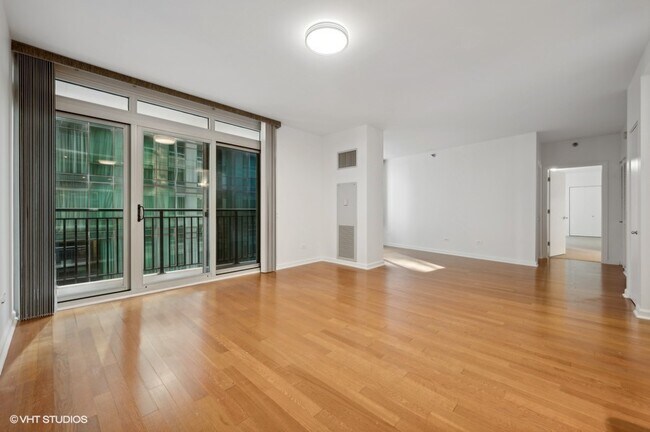 Building Photo - 1111 S Wabash Ave