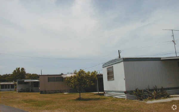 Building Photo - 5600 New Tampa Hwy