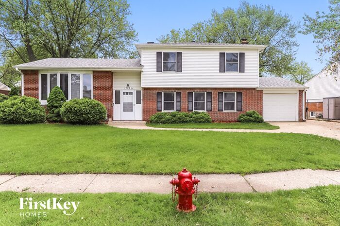 Primary Photo - 1329 E Michele Dr