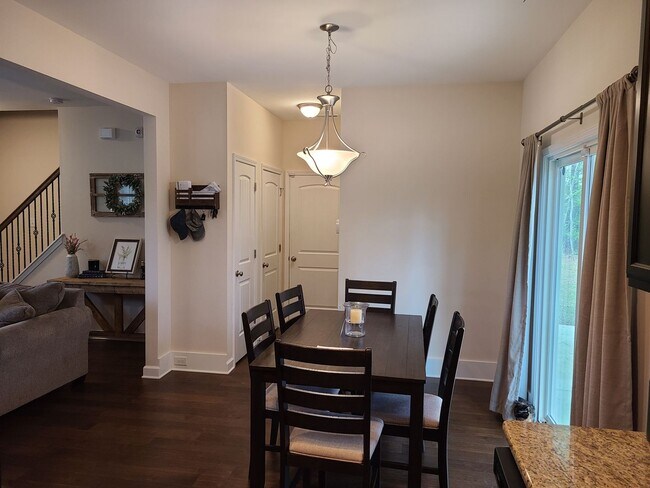 Foto del edificio - 3 Bedroom, 2.5 bath unfurnished home in Hampstead near Surf City
