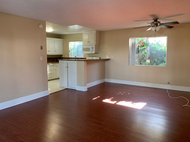 931 W 19th St, Costa Mesa, CA 92627 Apartments Costa