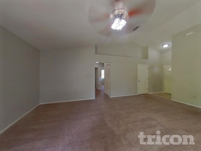 Foto del edificio - 635 Charles Pinckney St