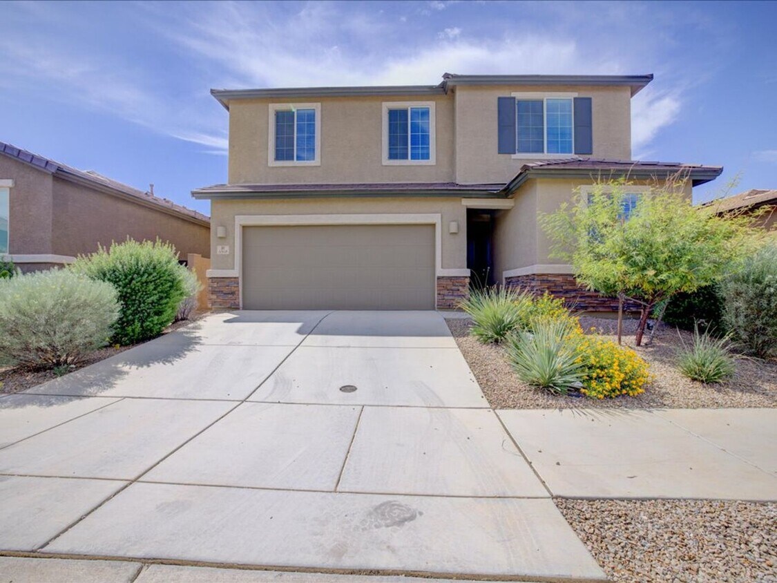 Primary Photo - 4 Bedroom 3 Bathroom