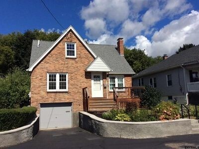 Building Photo - 39 Orchard Ave