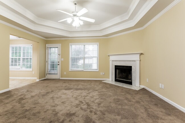 Foto del edificio - 3463 Summit Creek Ln