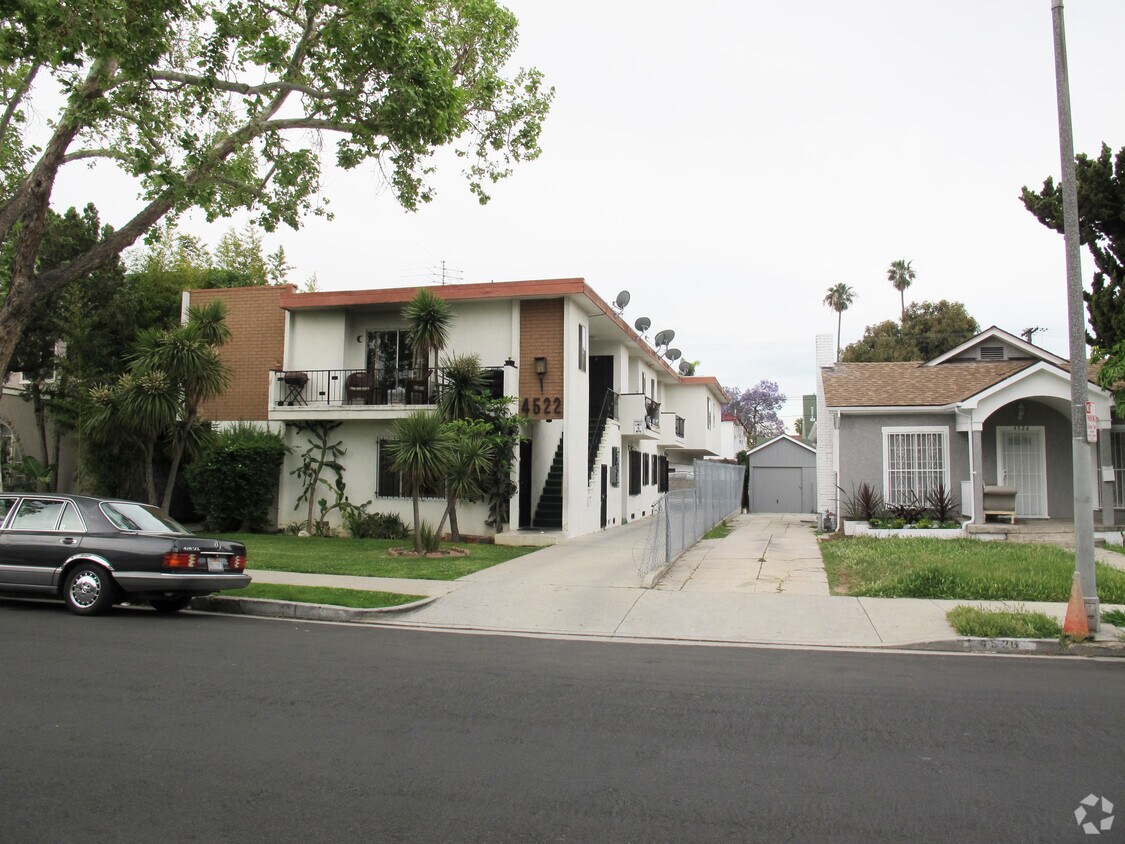 Building Photo - 4522 St Charles Pl