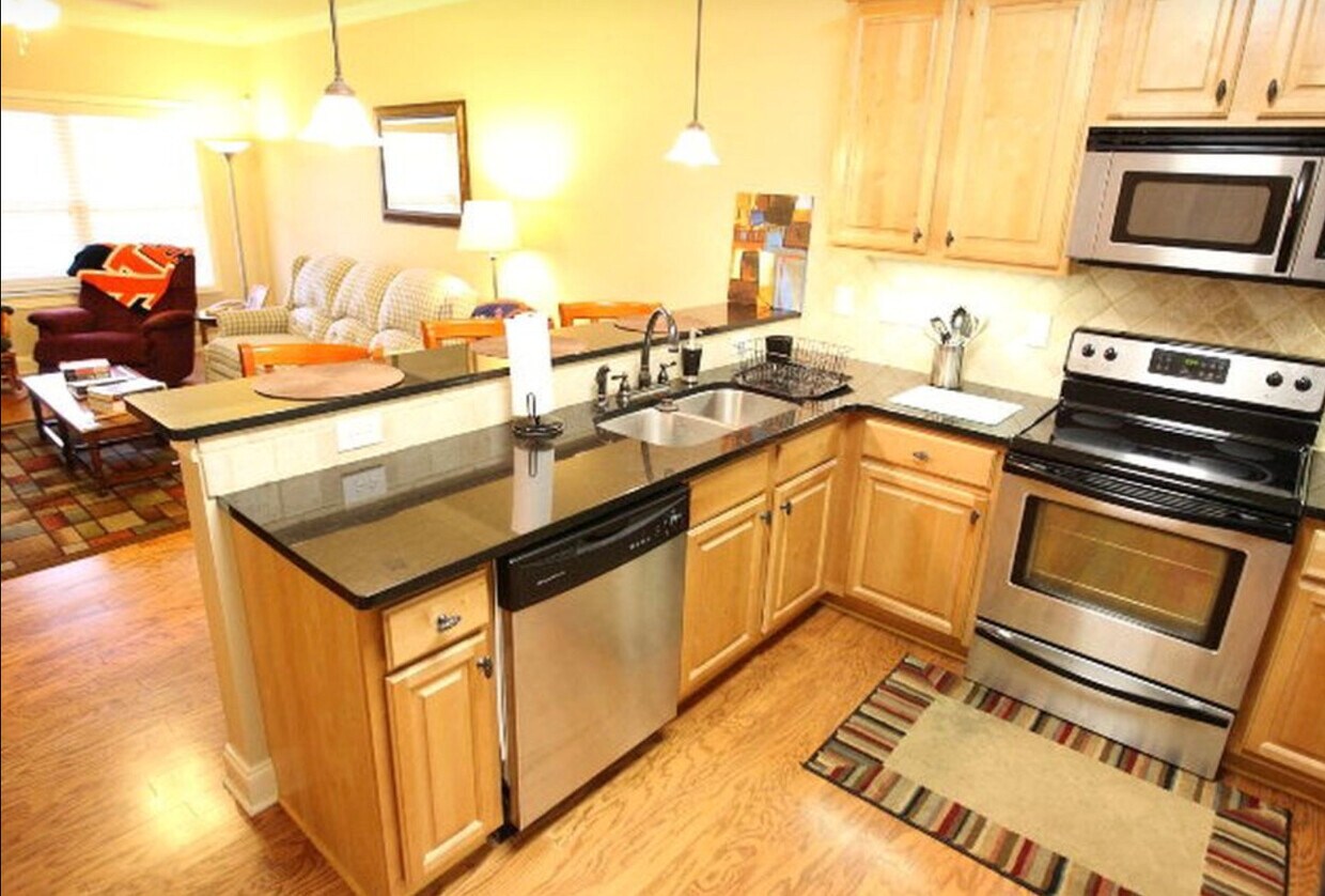 Foto principal - 836 W Glenn Ave
