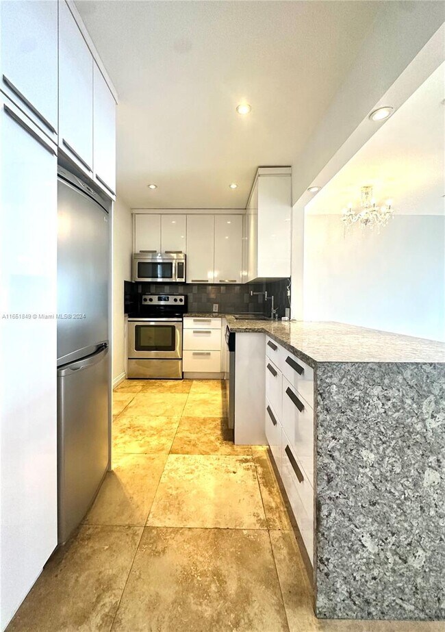 Foto del edificio - 3601 NE 170th St