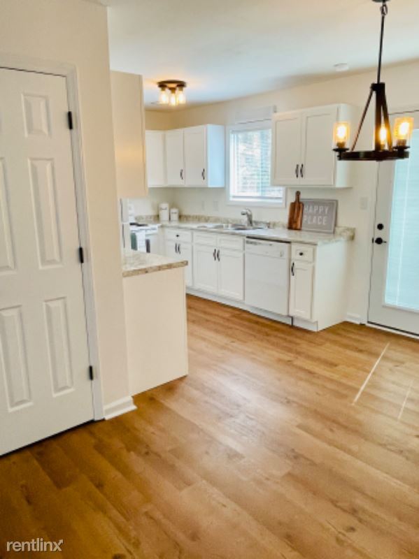 Building Photo - 3 br, 3 bath Townhome - 125 Dean Archer Rd...