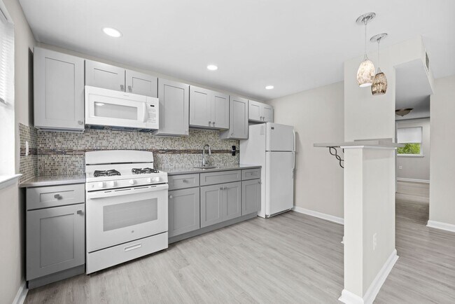 Photo - 551 Avon St Apartment