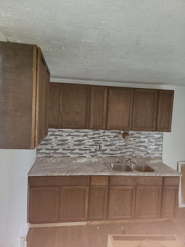 Foto del edificio - 3 Bedroom Ranch - $1,350