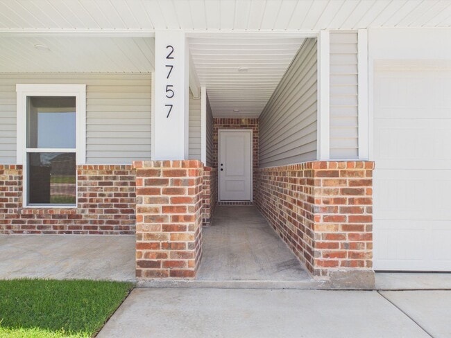 Building Photo - 2757 Paisley Rd