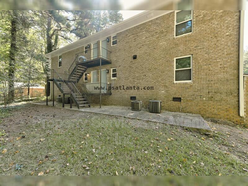 Building Photo - 574 Evergreen Terrace