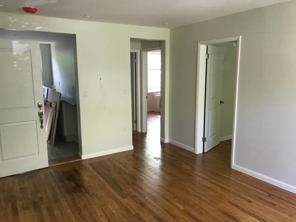 Building Photo - 48th Street | 39th Avenue | 1/1
