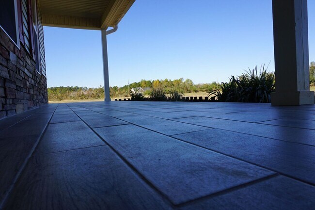 Foto del edificio - 3 Bedroom 2 Full bathrooms w/ Bonus room in Richlands!