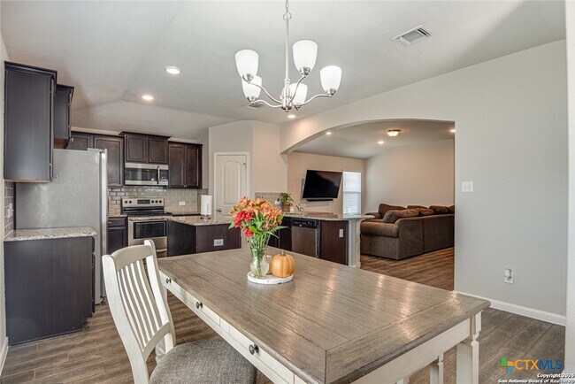 Foto del edificio - 2292 Olive Hill Dr