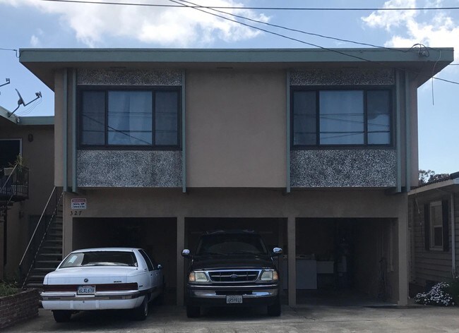 Building Photo - 327 Chapman Ave