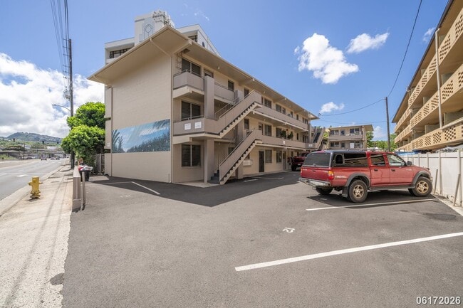 $2,100 / 2br - 2BED 1 BATH CONDO ON KAPIOLANI BLVD - $2,100 / 2br - 2BED 1 BATH CONDO ON KAPIOLANI BLVD