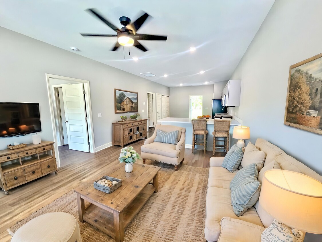 Foto principal - 242 Firefly Ln