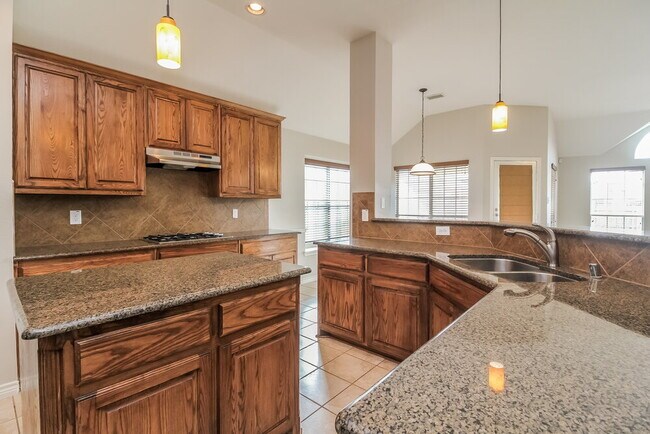 Foto del edificio - 211 Gatehouse Dr