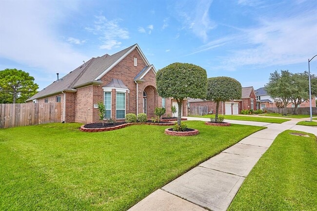 Building Photo - 2504 Orchid Creek Dr