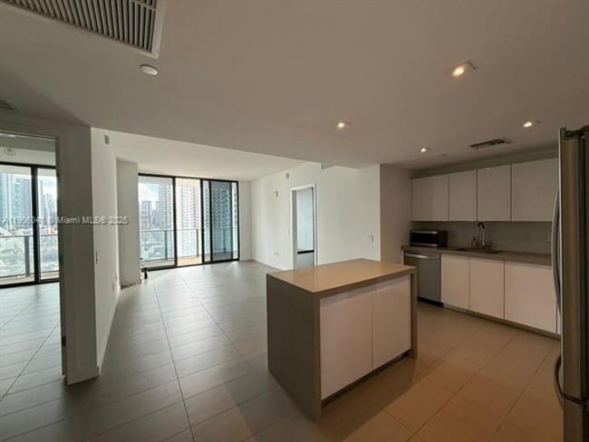 Foto del edificio - 1600 NE 1st Ave