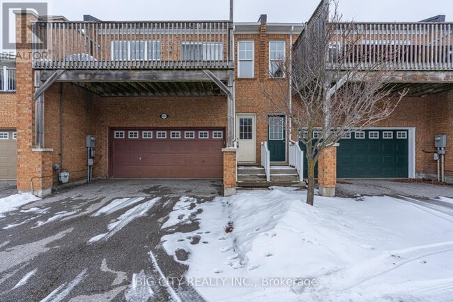 Building Photo - 2756 Bur Oak Ave