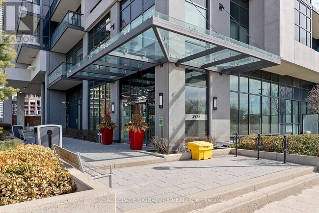 Building Photo - 3975 Grand Park Dr