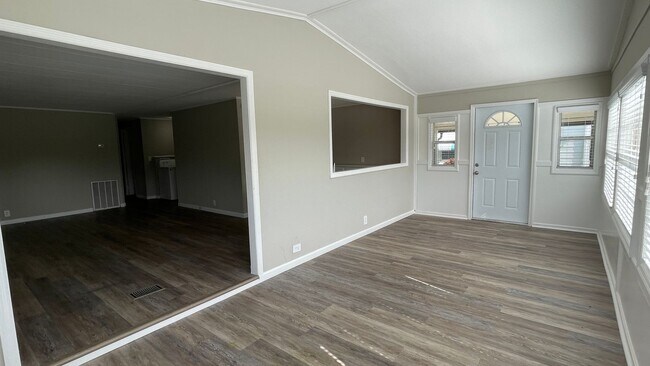 Building Photo - 2 BR 2 Bath Annual Rental in Barefoot Bay ...