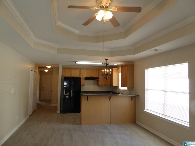 Foto del edificio - 2528 Forest Lakes Ln