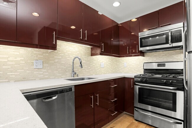 Photo - 550 Connecticut Ave (Norwalk, CT) Apartment