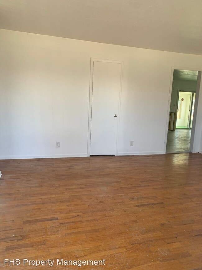 Building Photo - 3 br, 1 bath House - 1528 S Catalina