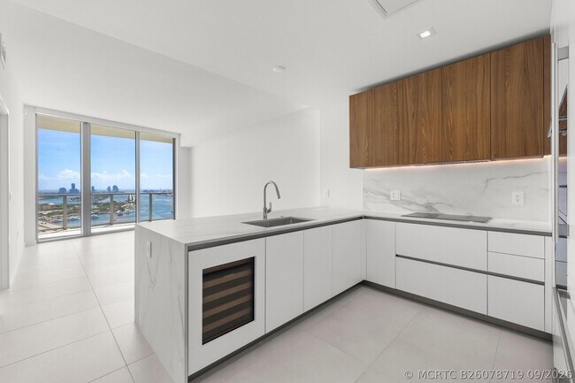 Foto del edificio - 1400 Biscayne Blvd