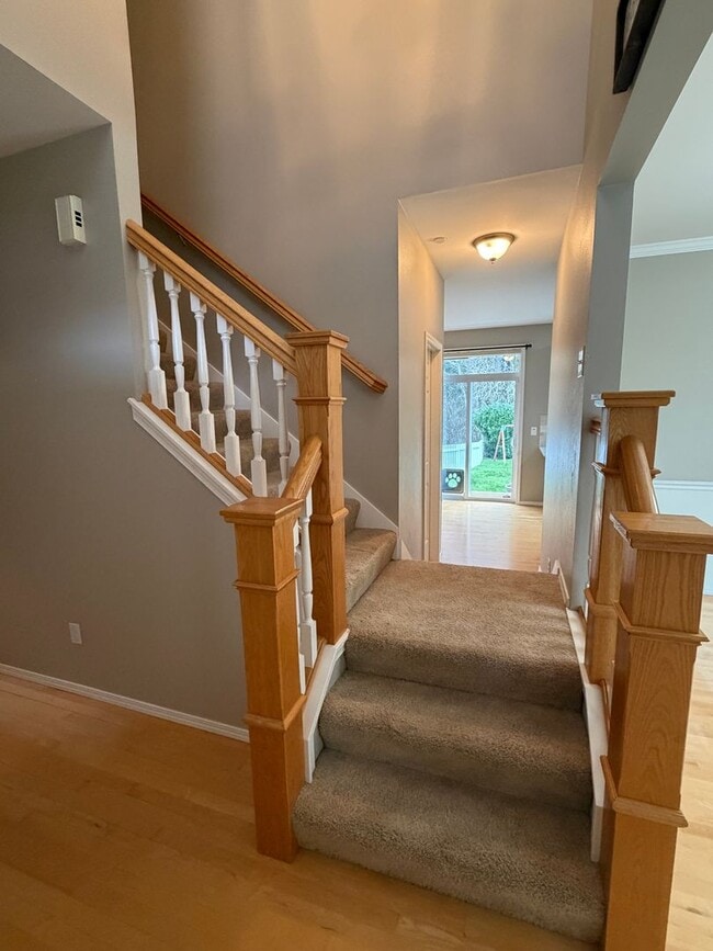 Building Photo - 2060 Hammond Ave