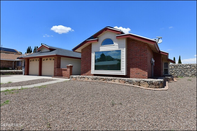 Building Photo - 4526 Monahans Dr