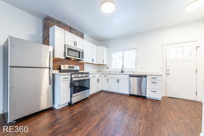 Foto del edificio - 2 br, 1.5 bath House - 608 Edgemont St All...