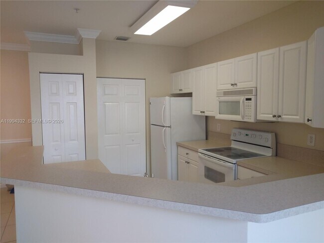 Foto del edificio - 4404 SW 160th Ave