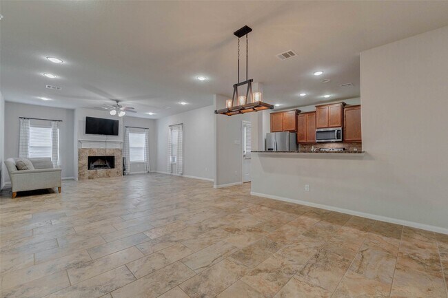 Building Photo - 3811 Springcrest Ln