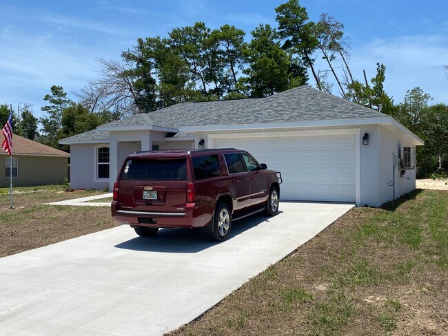 Building Photo - NEW CONSTRUCTION - Desirable SW Ocala Neighborhood 3/2/2 *WON'T LAST*