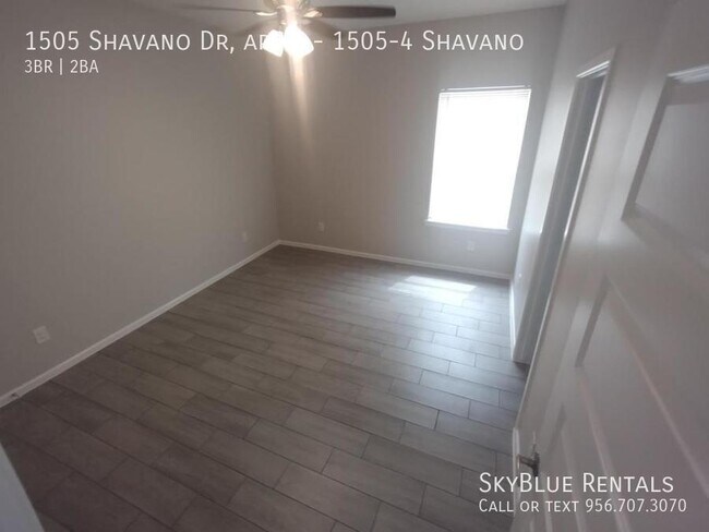 Building Photo - 1505 Shavano Dr