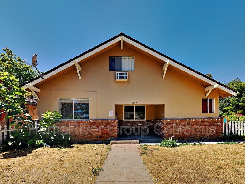 Foto principal - 200 Riverside Ave