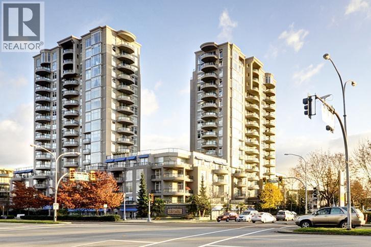 Photo principale - 8460-8460 Granville Ave