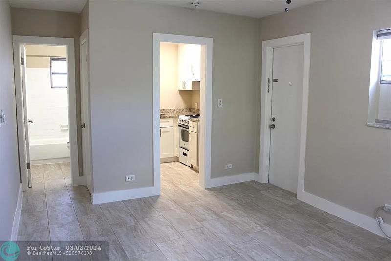 Primary Photo - 1122 SW 2nd Ct