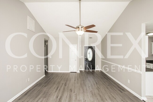 Building Photo - Beautiful 3 Bedroom Home