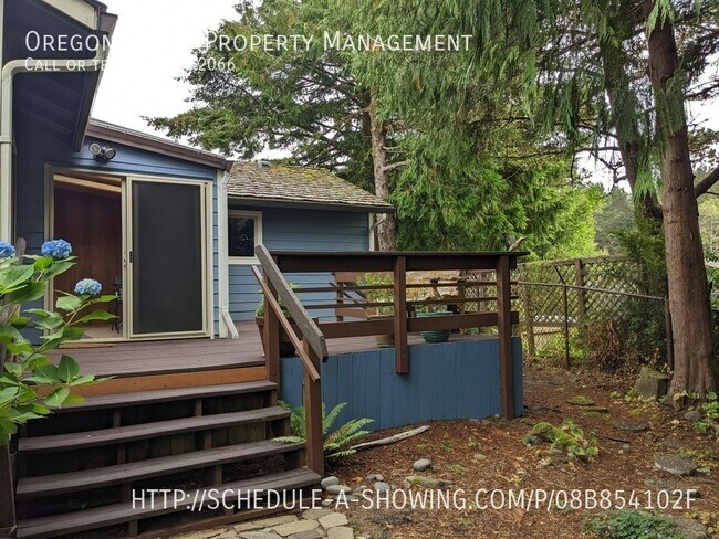 Building Photo - 3 bedroom 2 bath home in Waldport