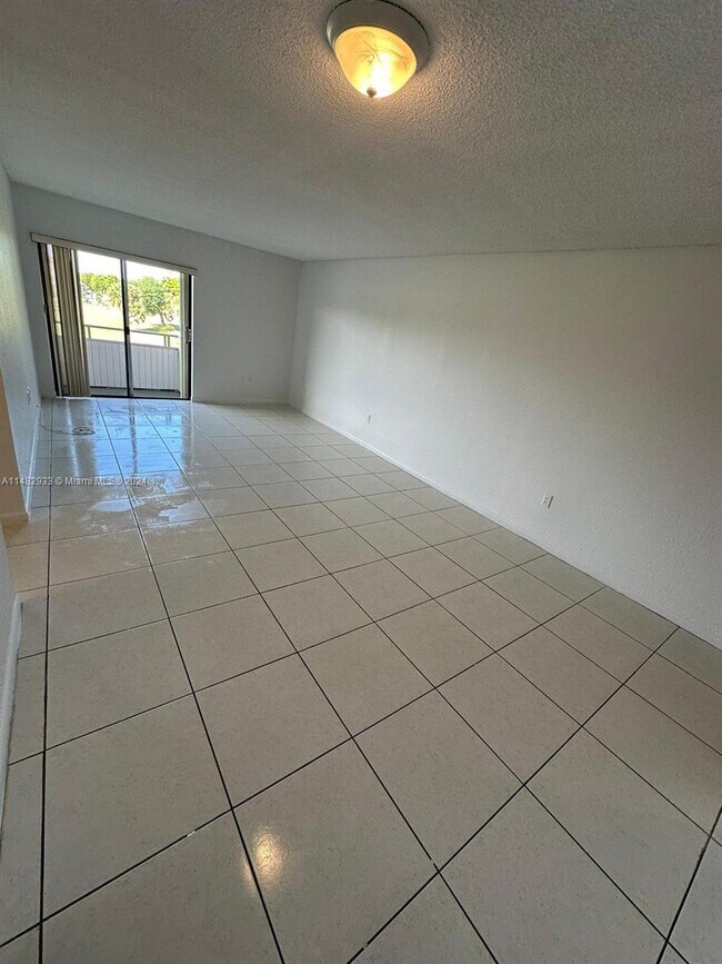 Building Photo - 17530 NW 68th Ave