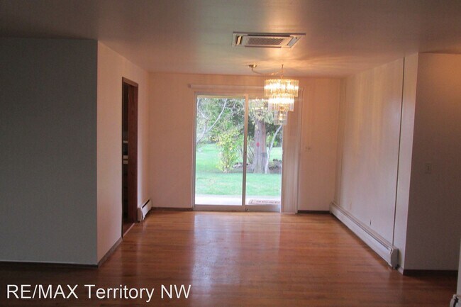 Building Photo - 3 br, 1.5 bath House - 1003 S. 18th Street