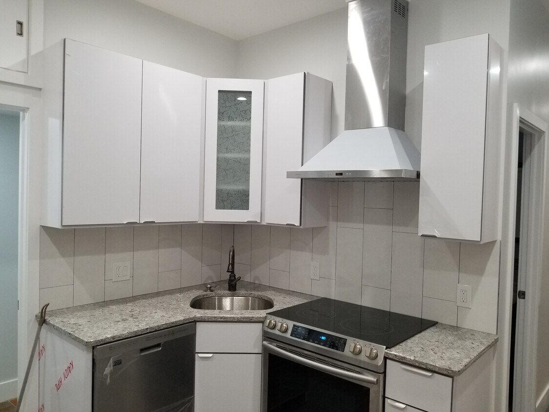 Foto principal - 3809 Baring St